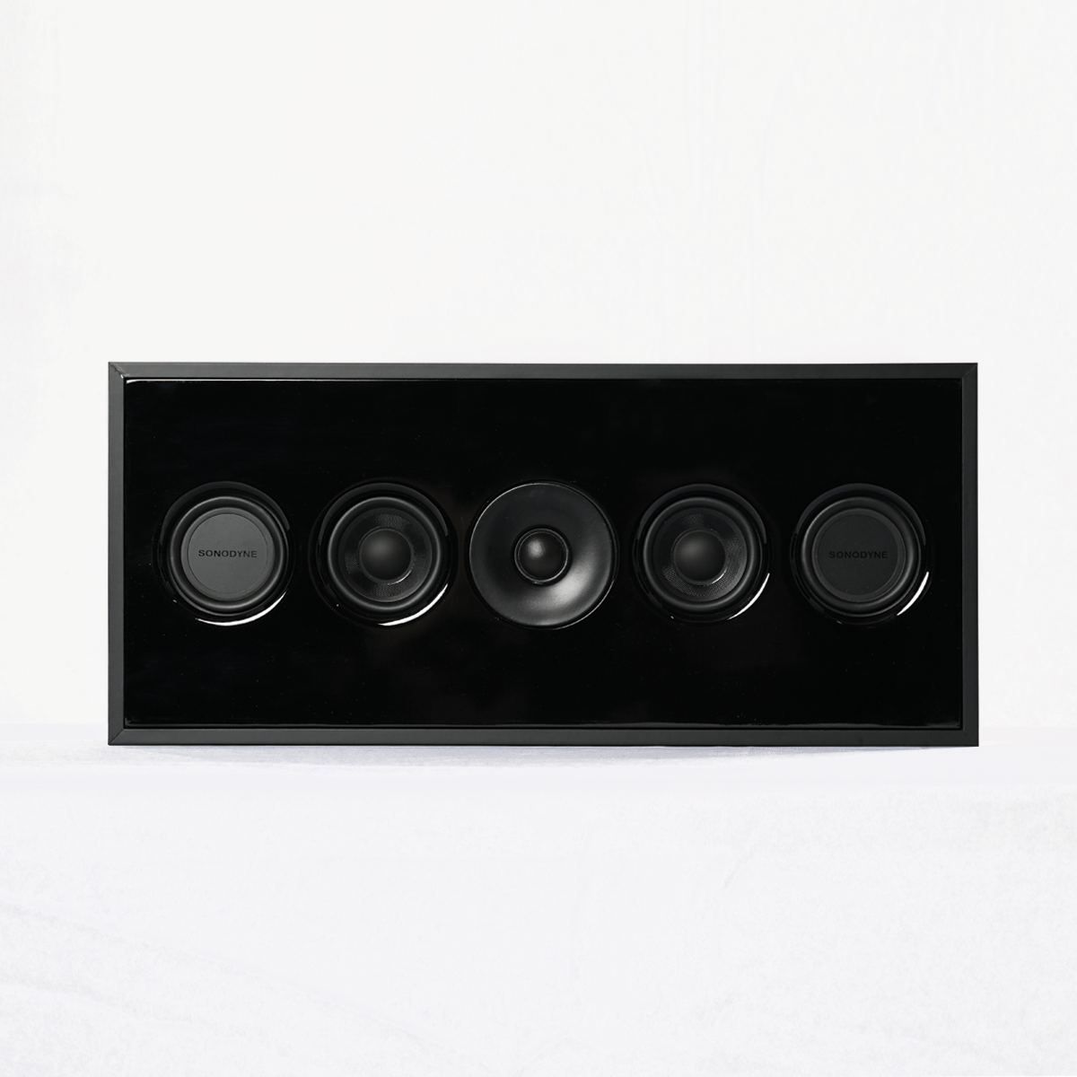 IWO 821 2.5-way shallow profile centre speaker
